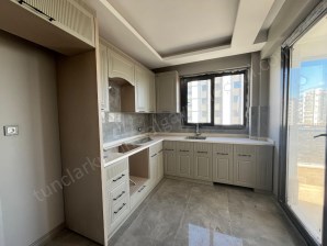 NEVRUZ PARK CİVARI KILIÇ YAPIDA SIFIR 2+1 SATILIK DAİRE 