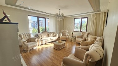 BAĞCILAR ZÜMRÜT KENT YANINDA FIRSAT 4+1 SATILIK DAİRE 