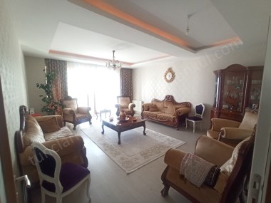 RADİSSON BLU HOTEL ARKASINDA 4+1 ACİL SATILIK DAİRE 
