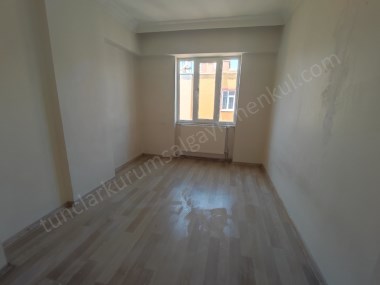 HUZUR EVLERİ KELEBEK FIRNI KARŞISI SATILIK 3+1 DAİRE 