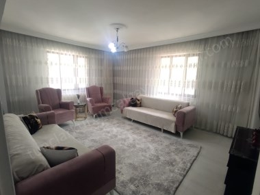 HUZUREVLERİ SON DURAĞA YAKIN 3+1 SATILIK DAİRE 