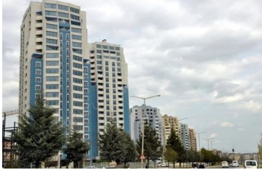KEMAL POLATLAR SİTESİNDE 2 KİRALIK DAİRE (3+1 200 M2) (3+1160 M2)