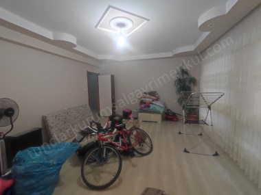 ŞATOPARK VE MİLET BAHÇESİ ARASINDA ACİL SATILIK 3+1 DAİRE