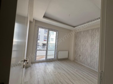 450 EVLER DÖNÜMLÜDE SATILIK 2+1 DAİRE 