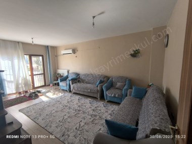 Üçkuyularda 3+1 Satılık Daire 