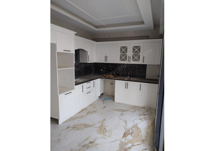 BAĞCILAR HAVAALANI KAVŞAĞINDA 2+1 ACİL SATILIK DAİRE 