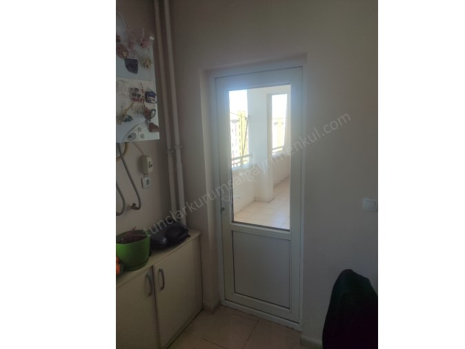 ARAŞTIRMA HASTAHANİSİ YANTARAFI SATILIK 3+1 DAİRE 
