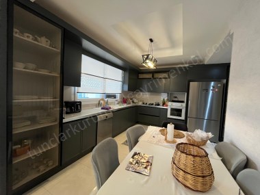 ŞEHRİN ZİRVESİNDE, PRESTİJİN MERKEZİNDE: 4.5+1 ULTRA LÜKS YAŞAM