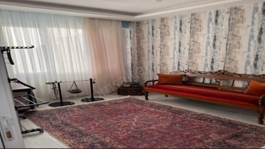 BARIŞ MAHALLESİ ORTADOĞU KOLEJİ CİVARINDA 2.5+1 ACİL SATILIK DAİRE 
