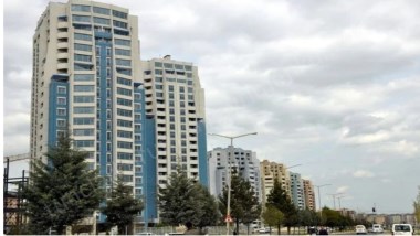 KEMAL POLATLAR SİTESİNDE 2 KİRALIK DAİRE (3+1 200 M2) (3+1160 M2)
