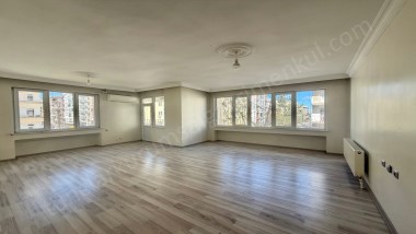 OFİSTE KİRALIK 3+1 ARAKAT FIRSAT DAİRE!!!