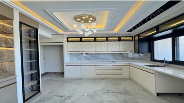 3.5+1 satılık lüks daire talaytepede