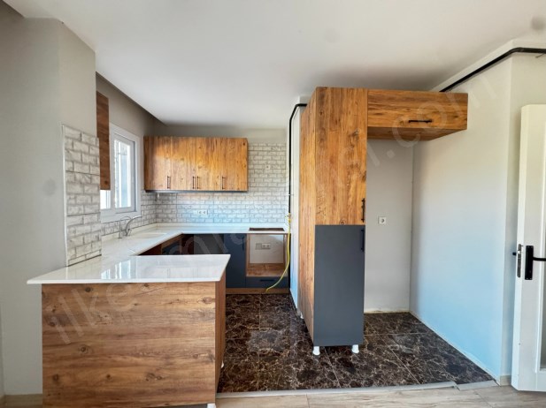 İLKEDEN MENTEŞ MAH.DE 2+1 KİRALIK DOĞALGAZLI ZEMİN DAİRE