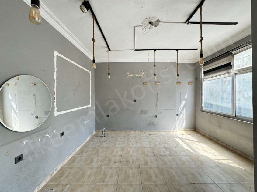 ÇANKAYA MAH.DE İSTİKLAL CAD.DE 3+1 KİRALIK OFİS