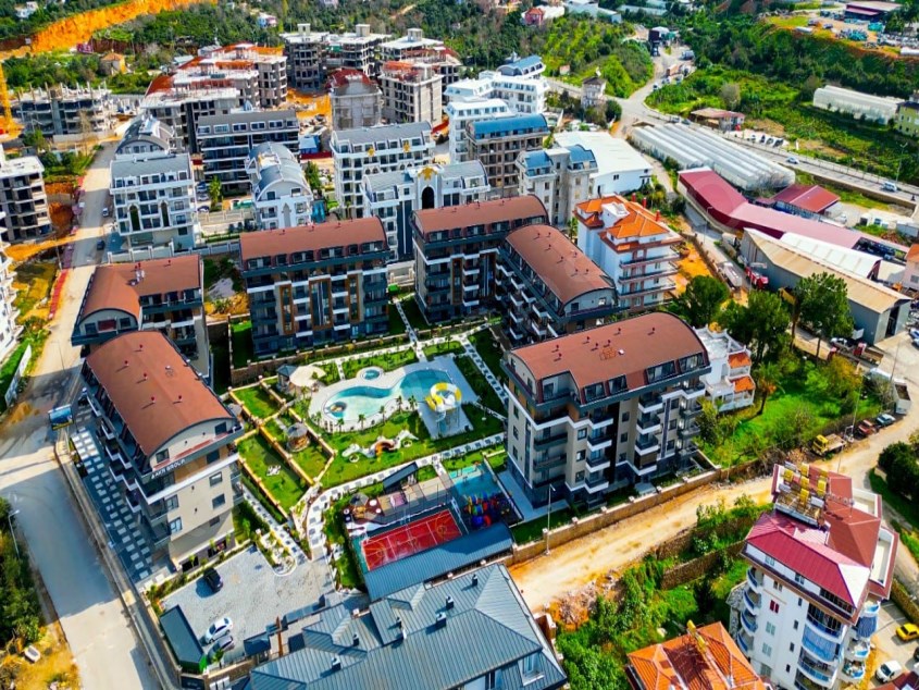 Prestijli Oba bölgesinde tam altyapıya sahip bir komplekste 1+1 daire