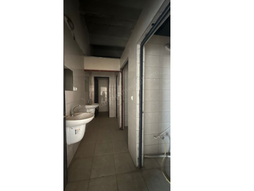 TIRMIL SANAYİ DE KİRALIK GENİŞ DÜKKAN