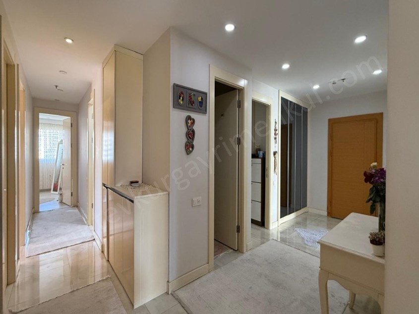 MERSİN VADİ SİTESİNDE 4+1 TERASLI LÜKS DAİRE