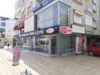 YEŞİLYURTTA ANA CADDE ÜZERİ 2 DÜKKAN 1 EV BİRLEŞTİRİLMİŞ MAĞAZA