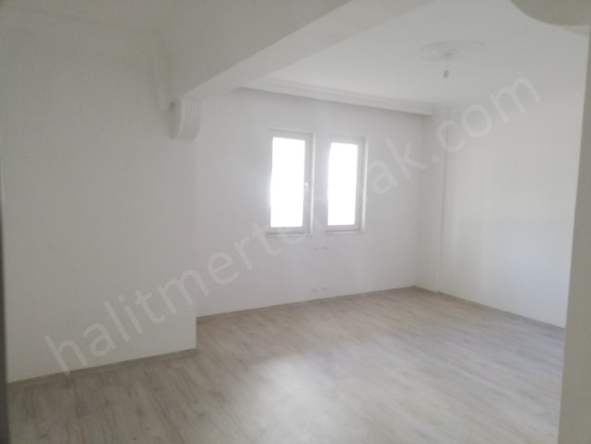 ÖĞRETMENEVLERİNDE SİTE İÇİ ZEMİN 3+1 TADİLATLI TEMİZ GENİŞ