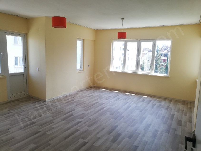 ULUSOY CADDESİNDE KAFE RESTORAN KURUMSAL İŞYERİNE UYGUN DÜKKAN