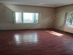 SARIYER YENİ MAHALLEDE 2+1 BAHÇE KULLANIMLI KİRALIK DAİRE 