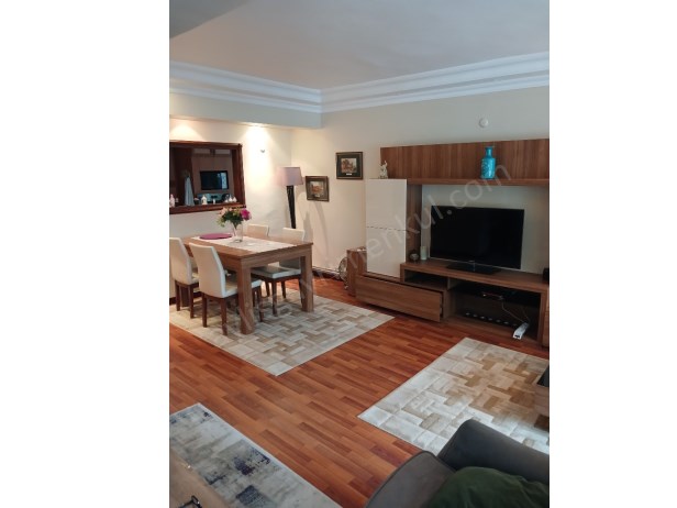 Sarıyer sanatcılar sitesinde 2+1 eşyalı kiralık daire 