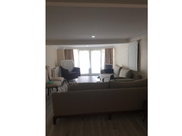 Sarıyer merkezde 1+1 eşyalı kiralık daire