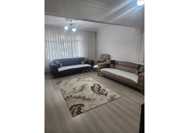 Tarabyada cadde üzerinde ful eşyalı kiralık daire