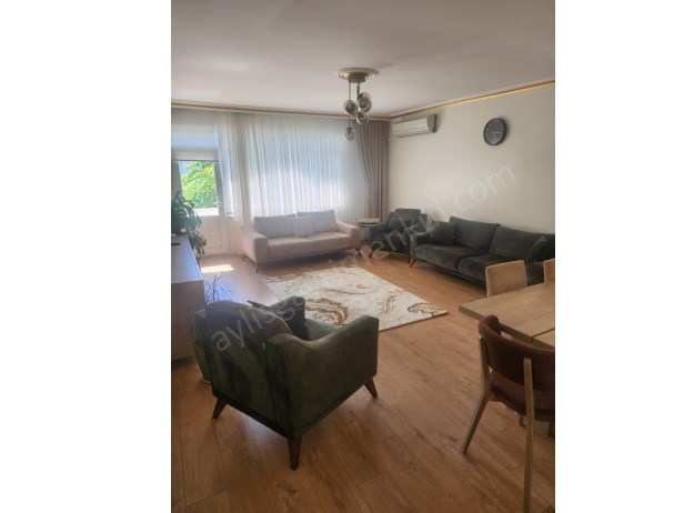 Tarabyada cadde üzerinde ful eşyalı kiralık daire