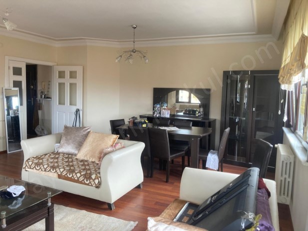 ZEKARIYAKÖY DE SİTE İÇERİSİNDE 3+1 EŞYALI KİRALIK DAİRE. 