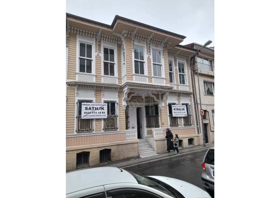 Sarıyer merkezde satılık villa