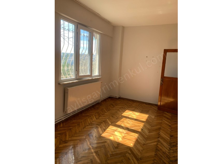 Sarıyer ferahevlerde 2+1 kiraşık daire
