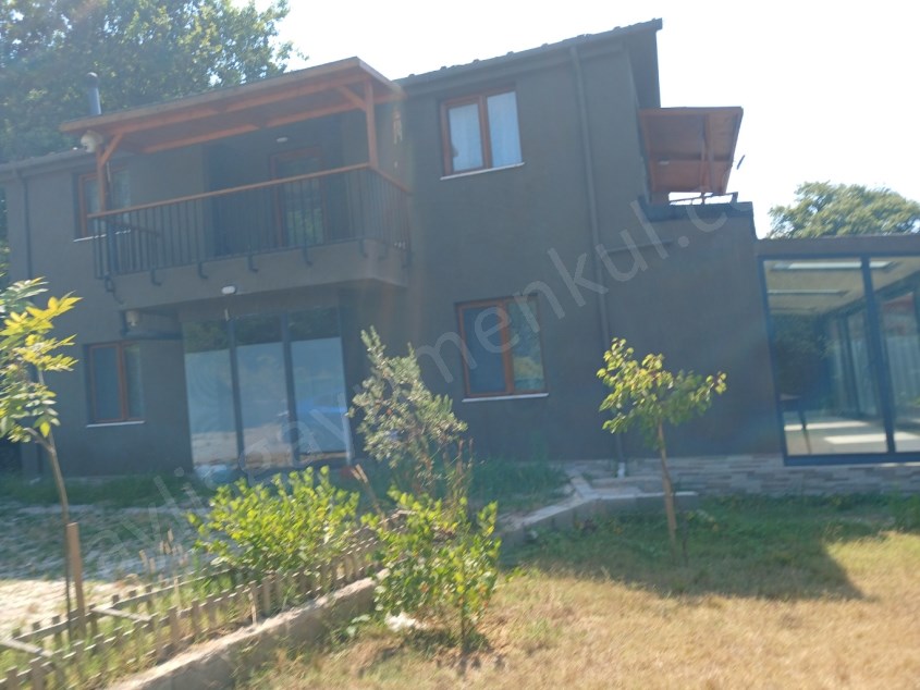 GÜMÜŞDERE DE 7+1 TEMİZ EŞYALI OTURUMA HAZIR MÜSTAKİL VİLLA