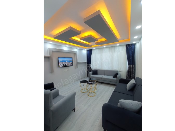 FATİHTE HİSTORİAnın YANINDA 3.KAT 1+1 LÜX SATILIK DAİRE 
