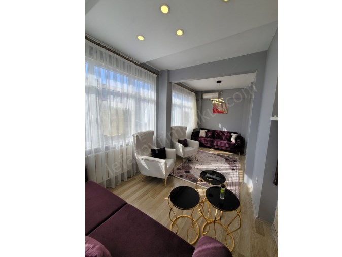 FATİHTE AKŞEMSETTİN MAHALLESİNDE 1+1 4.KATta SATILIK DAİRE 