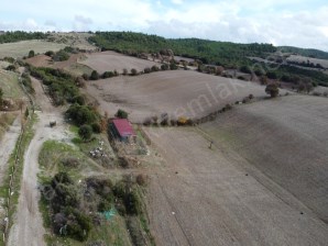 ÇANAKKALE  İZMİR ÇEVREYOLU ÜZERİNDE 22.000 M2 FIRSAT ARAZİ