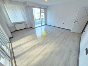 SARIKIZDAN KADIKÖYDE SATILIK ARAKAT 3+1 HAVUZLU OTOPARKLI DAİRE