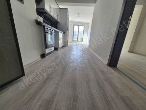 Edremit Kadıköy Mah. Satılık Daire 1+1 Balkonlu Ferah Pazarlıklı