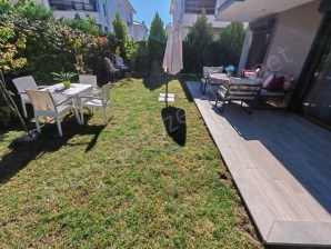 Edremit Güre Mah.Satılık Villa 3+1 Geniş Bahçeli