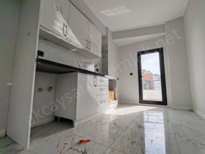 Edremit Kadıköy Mah.Satılık Daire 2+1 Kapalı Mutfak