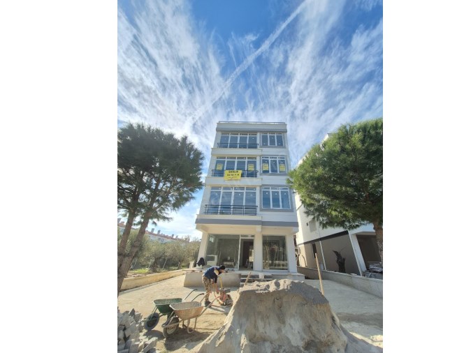 Edremit Akçay Zeytinli mahallesinde Kiralık Dükkan