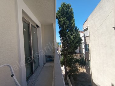 Akçay Sarıkızdan Akçayda Denize 50 mt Kaçırılmayacak Fırsat 2+1 Daire