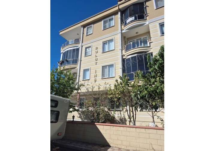 Akçayda Satılık 2+1 Daire – 85 m², Doğalgazlı, Masrafsız, Denize Yakın Daire