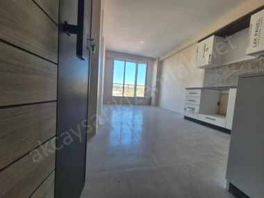 Edremit Diş Hastanesi Yanı Satılık 1+1 Aydınlık Kaçmaz