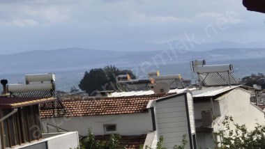 Kazdağları Eteklerinde Deniz ve Doğa Manzaralı Acil Satılık Tribleks Villa – Full Eşyalı ve Krediye 