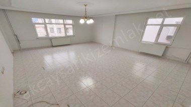 Edremit Cennet ayağı Mah.Kiralık Daire 3+1