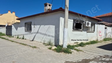 Havran Çamdibinde Satılık Köy Evi