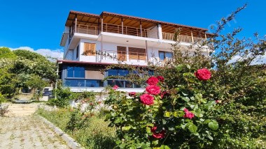 TAVAKLI İSKELESİ ZİGANA SİTESİNDE HARİKA YAZLIK