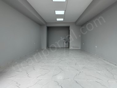 Bağcılar Kirazlı Butik Site Altında Cadde Üstü Kiralık Dükkan