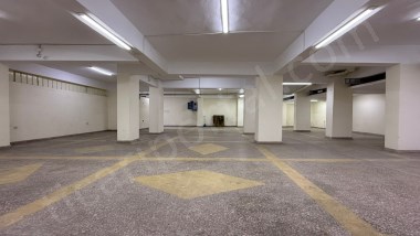 Güneşli Hürriyet Mahallesi Kiralık 200 m2 Depo Dükkan